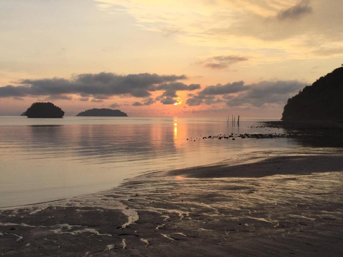 Wild Pasir Panjang Otel Pulau Tuba Dış mekan fotoğraf